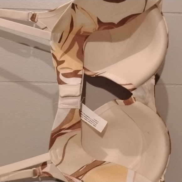 Bundle of 36b bras - Picture 14 of 14